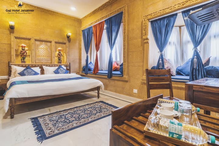 Gaji Hotel