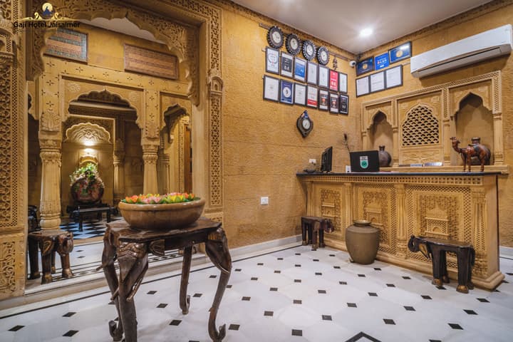 Gaji Hotel