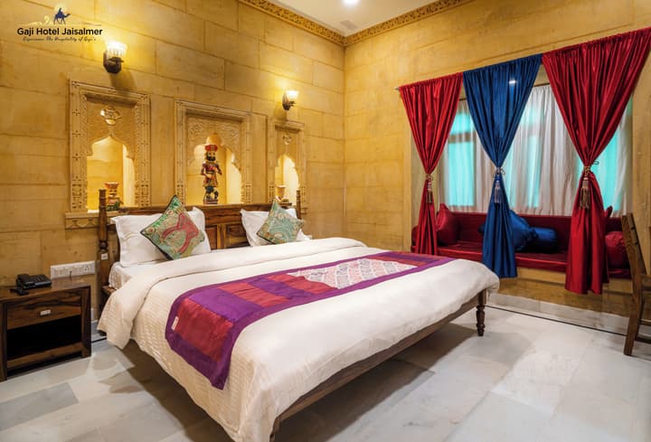Gaji Hotel