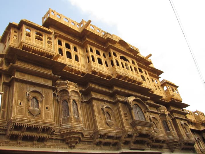 Gaji Hotel
