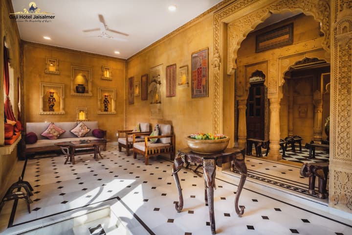 Gaji Hotel