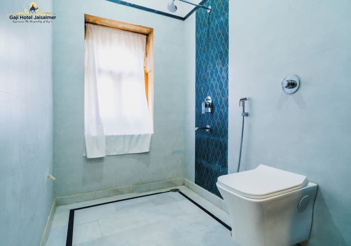Gaji Hotel