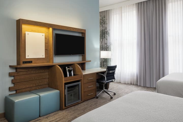 EVEN Hotel Pittsburgh Downtown by IHG