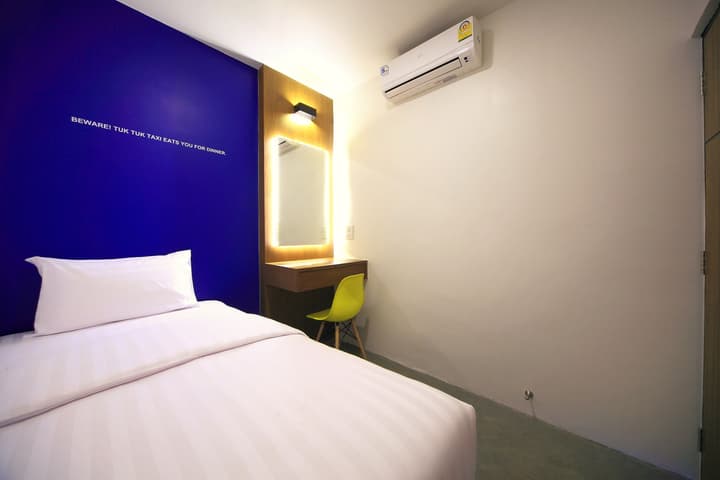 Tuk Tuk Hostel