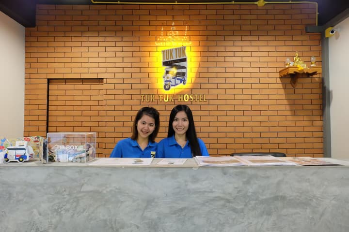 Tuk Tuk Hostel