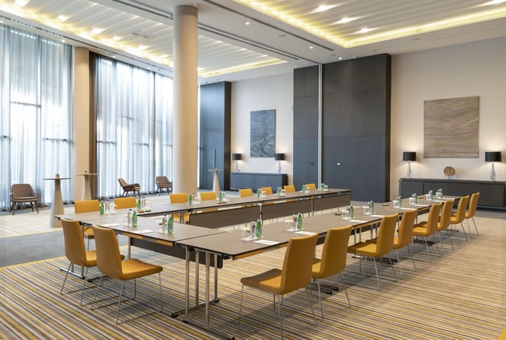 Centro Westside by Rotana