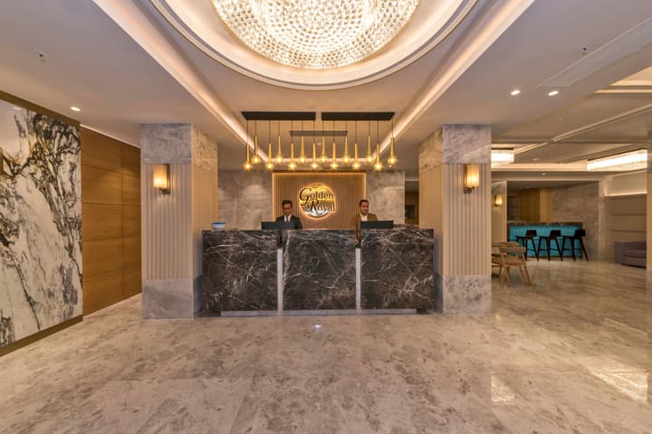 Golden Royal Hotel & Spa