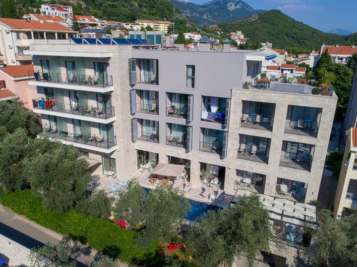 Hotel Eleven