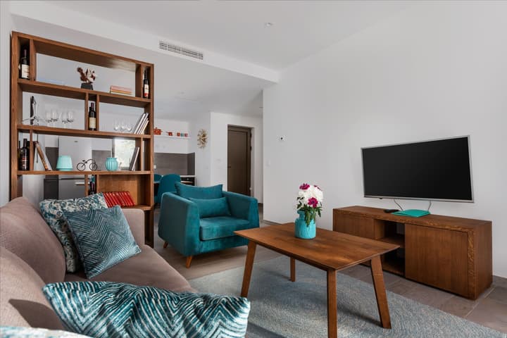 Hotel Eleven
