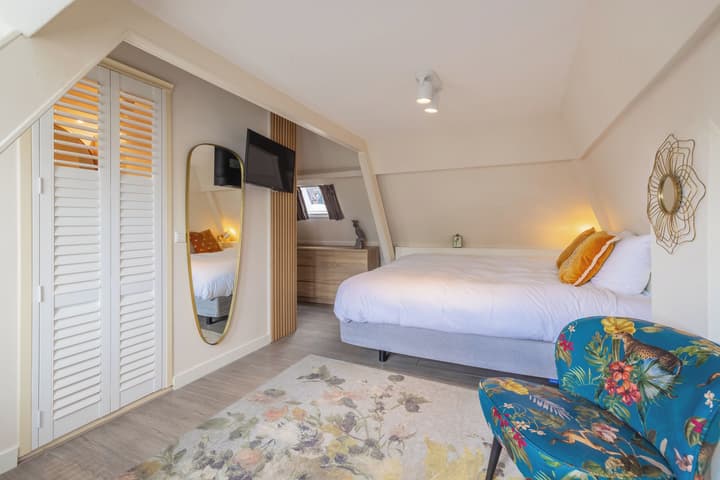 LOT Hotel