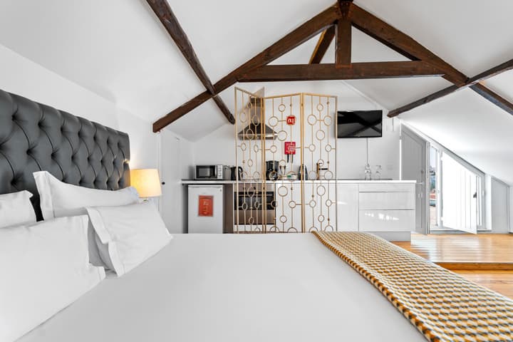 Quinta Colina by Shiadu