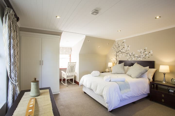 The Browns' Luxury Guest Suites