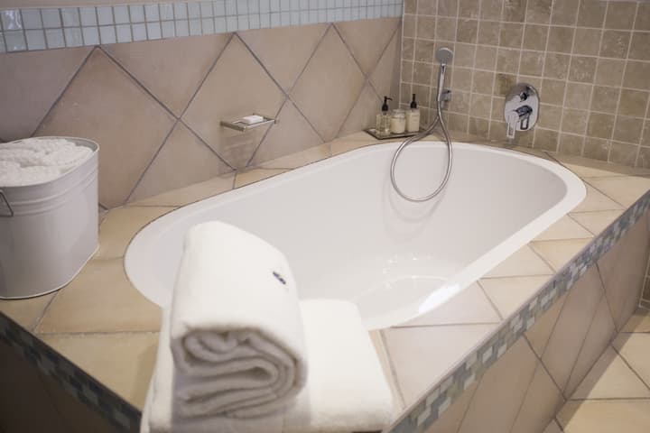 The Browns' Luxury Guest Suites