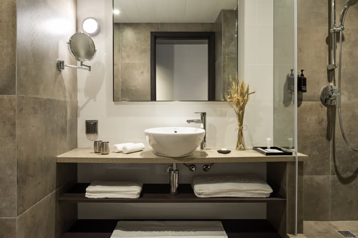 Camlux Hotel