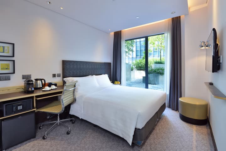 Camlux Hotel
