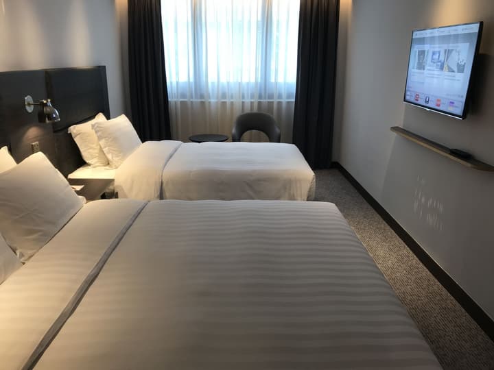 Camlux Hotel