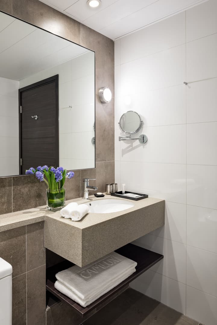 Camlux Hotel