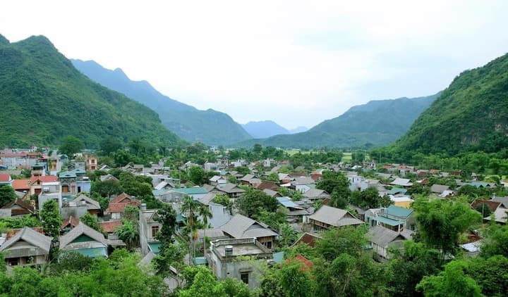 Ngoc Bach Hotel