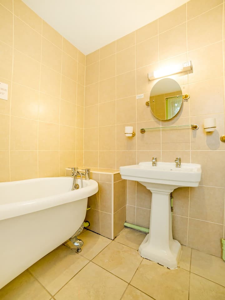 OYO Bailbrook Lodge, Bath