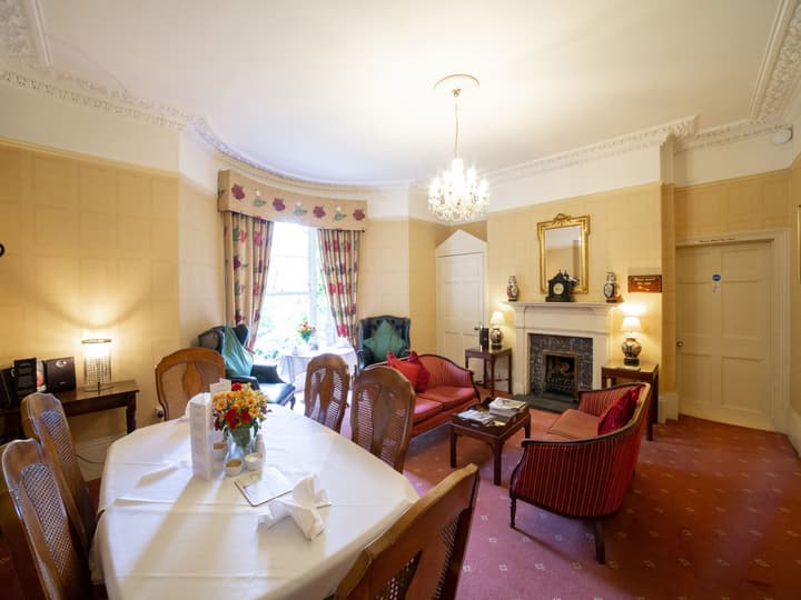 OYO Bailbrook Lodge, Bath