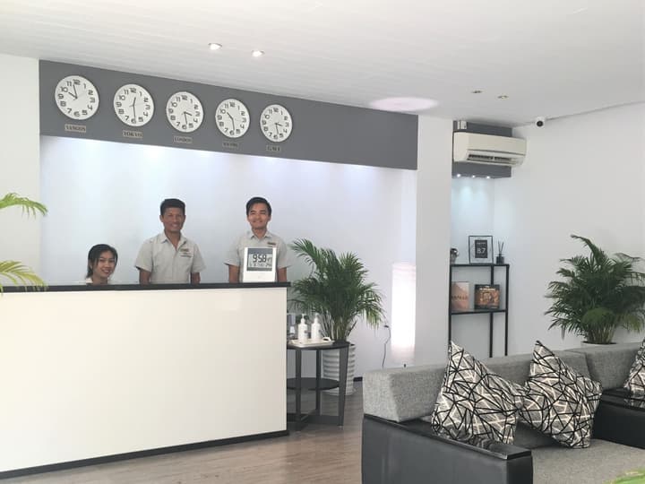 Yama Hotel & Rooftop Bar