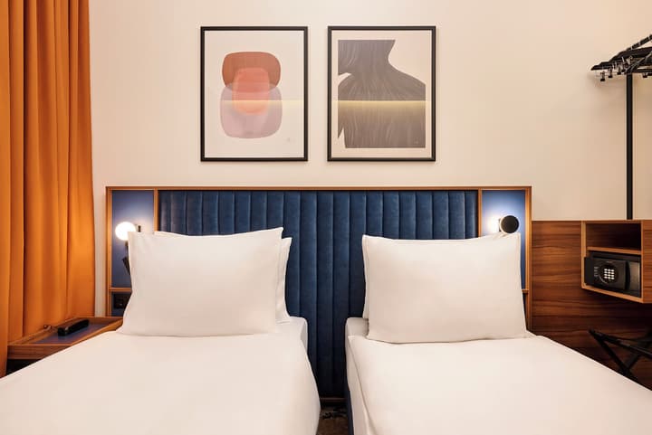 voco Budapest D8 by IHG