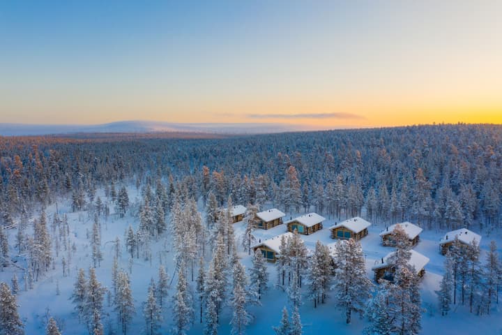 Wilderness Hotel Muotka & Igloos