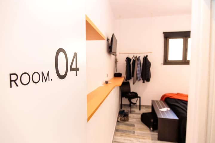 The 8 Rooms House