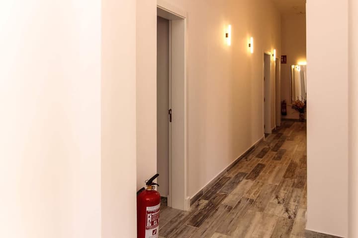 The 8 Rooms House