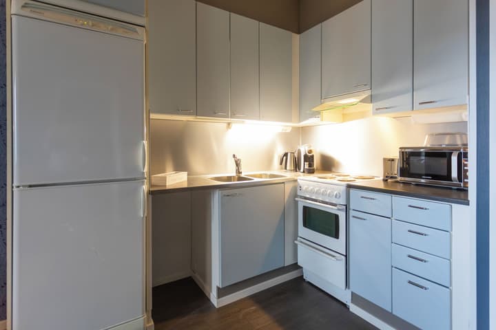 Golden Circle Suites