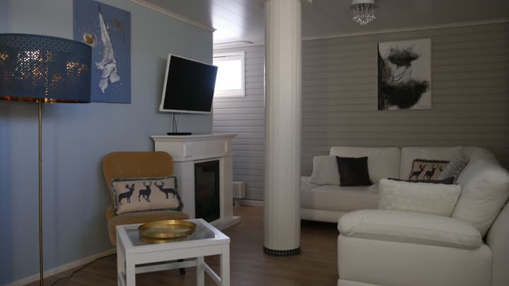 Golden Circle Suites