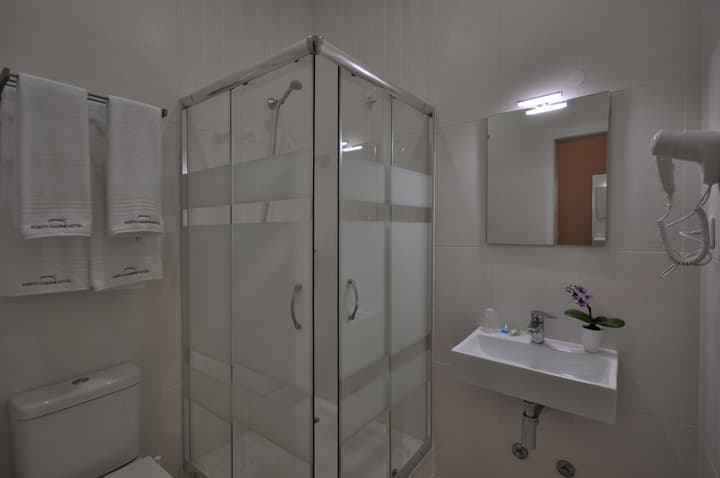 Porto Charming Hotel