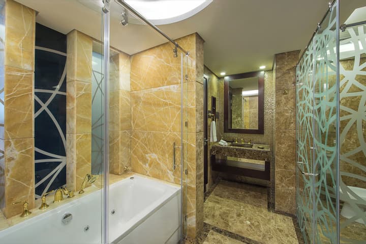 Grand Mercure Business Bay
