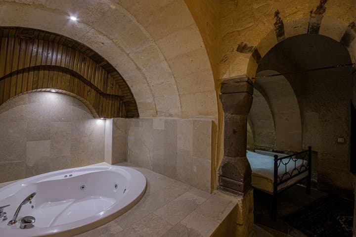 Konak Bezirhane Cave Otel