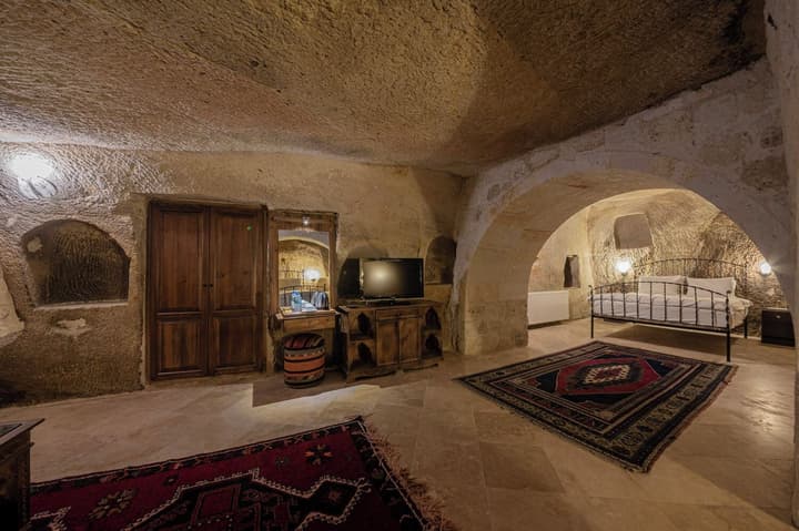 Konak Bezirhane Cave Otel