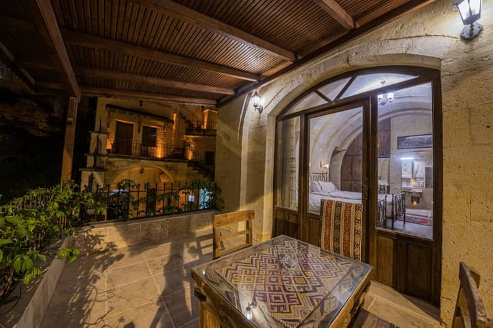 Konak Bezirhane Cave Otel