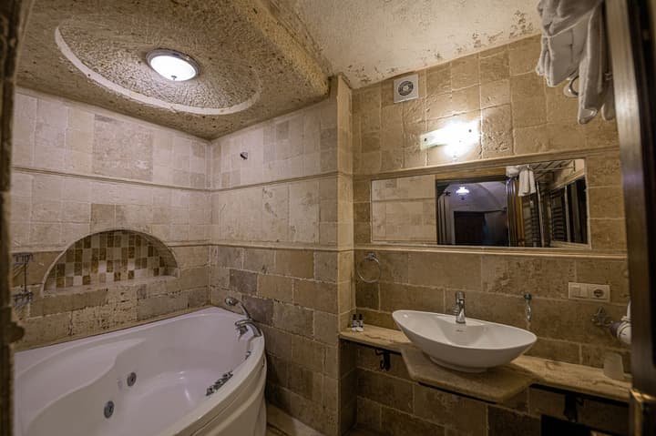 Konak Bezirhane Cave Otel