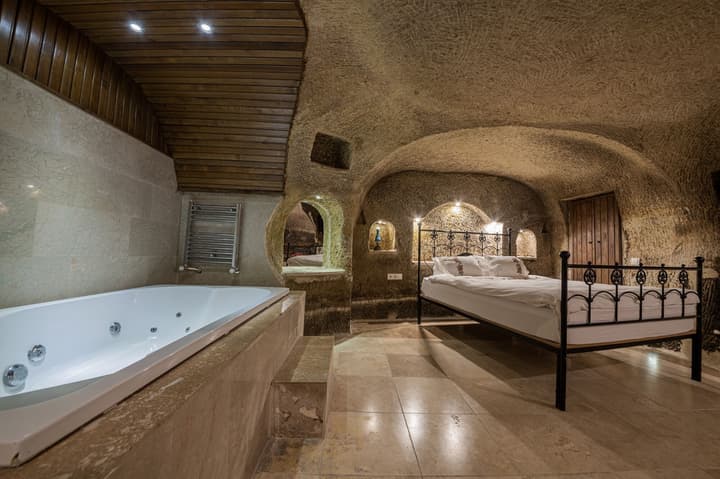 Konak Bezirhane Cave Otel