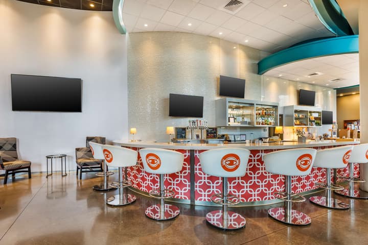 Best Western Premier Springfield Plaza District Hotel