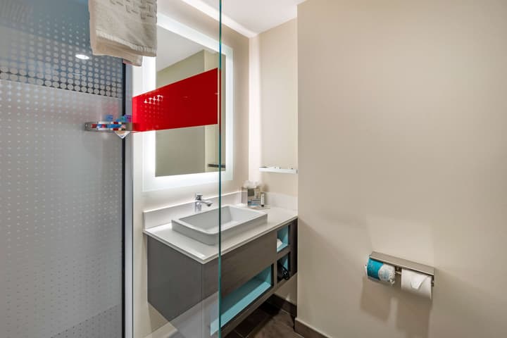 Best Western Premier Springfield Plaza District Hotel