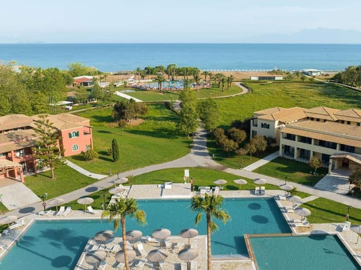 Grecotel LUX ME Costa Botanica