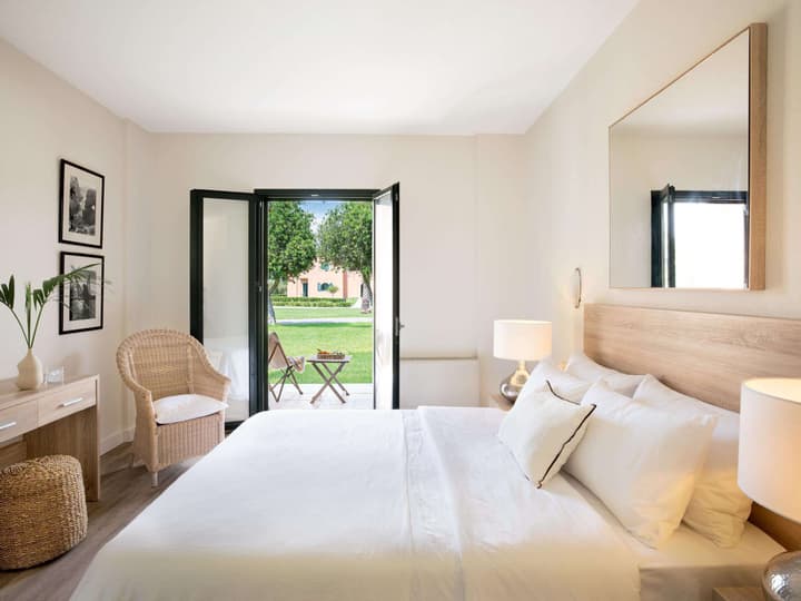 Grecotel LUX ME Costa Botanica