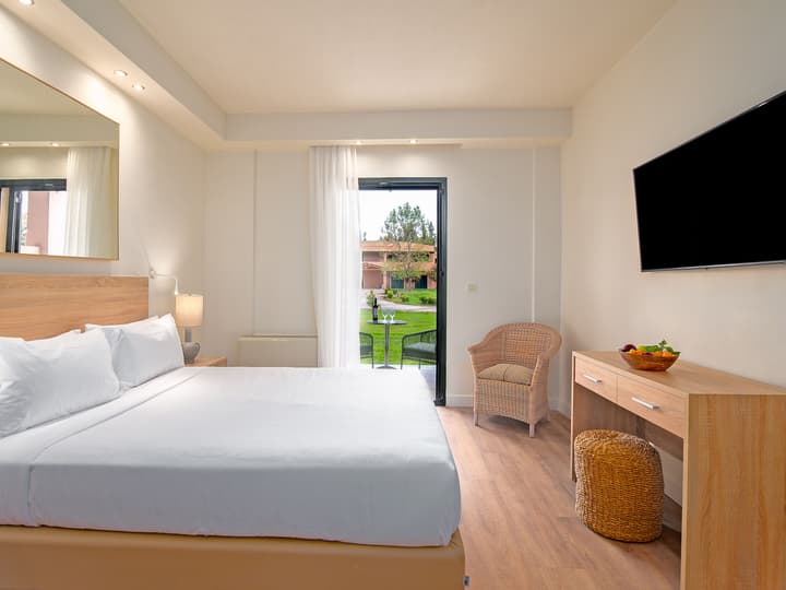 Grecotel LUX ME Costa Botanica