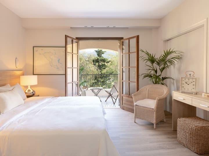 Grecotel LUX ME Costa Botanica