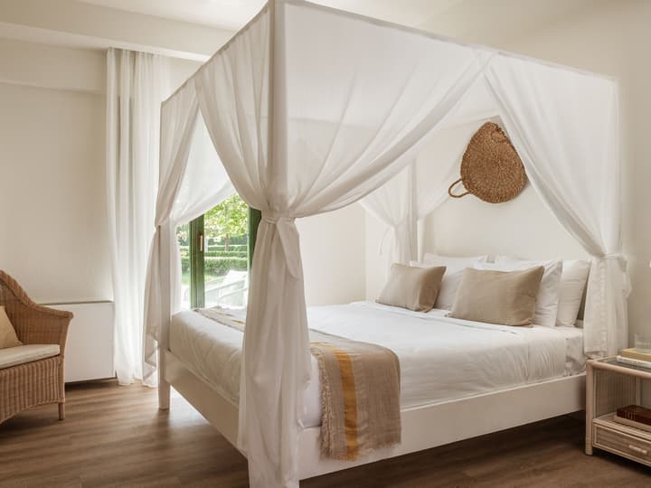 Grecotel LUX ME Costa Botanica