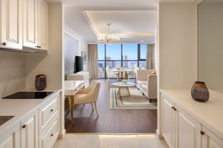 Melia Vinpearl Danang Riverfront