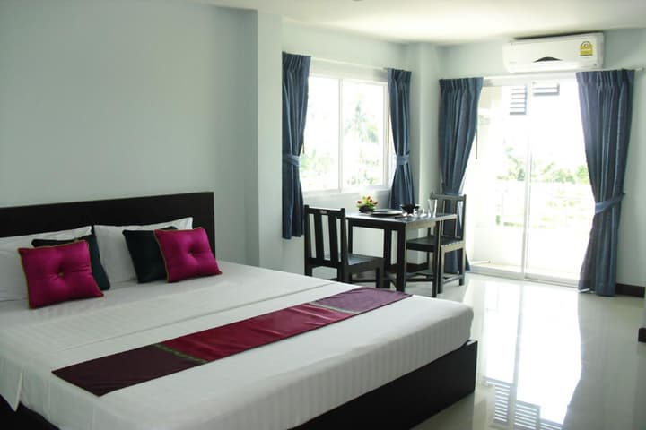 Raya Rawai Place