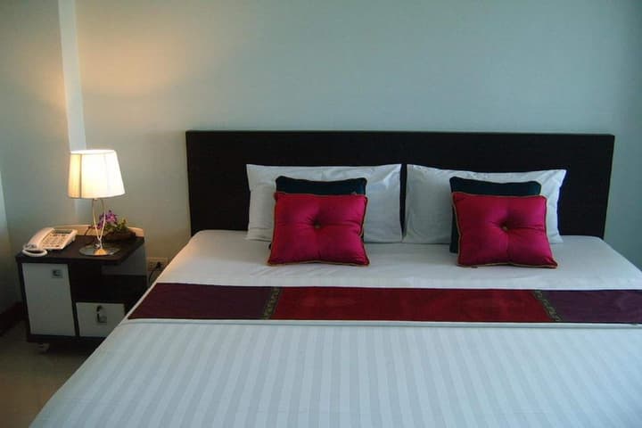 Raya Rawai Place