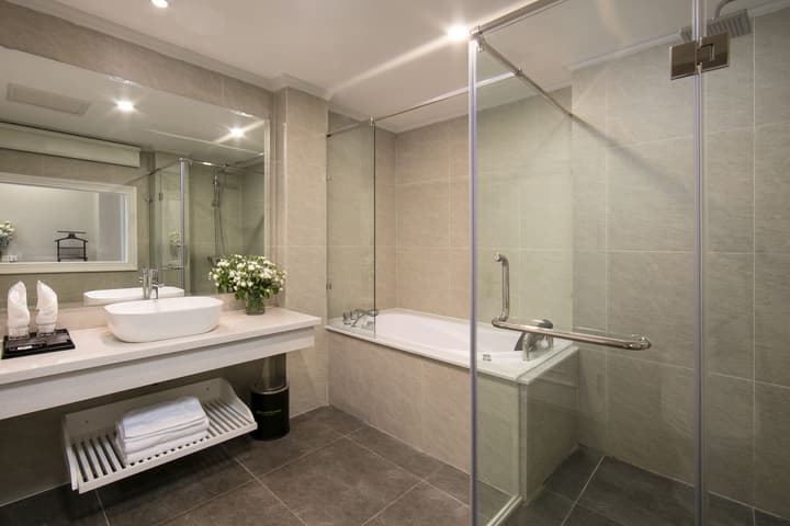Flora Centre Hotel & Spa