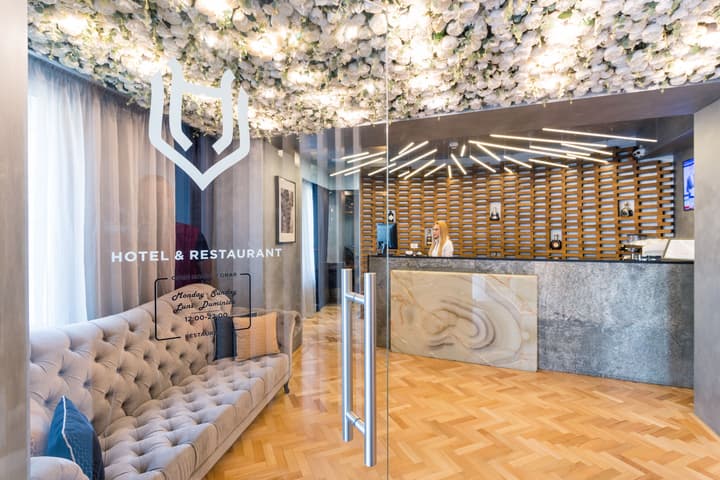 Venis Boutique Hotel